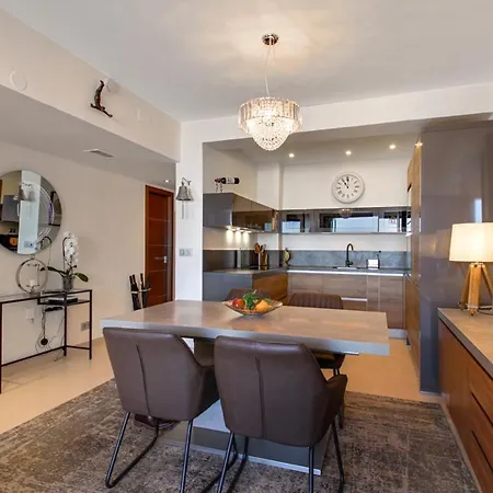 Apartamento La Nogalera Deluxe *